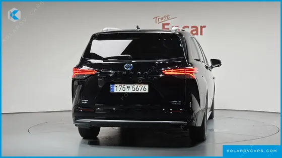 TOYOTA SIENNA 2.5 HYBRID AWD