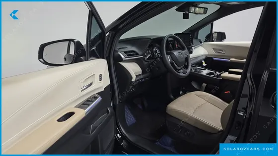 TOYOTA SIENNA 2.5 HYBRID AWD