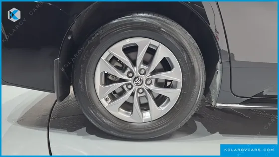 TOYOTA SIENNA 2.5 HYBRID AWD