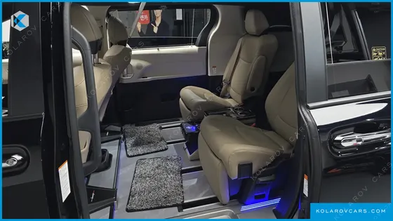 TOYOTA SIENNA 2.5 HYBRID AWD
