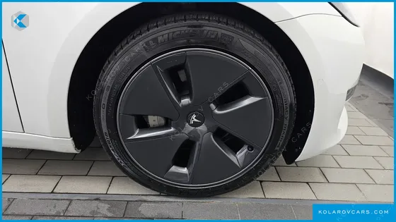TESLA MODEL 3 LONG RANGE AWD