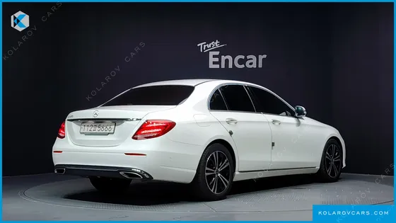 MERCEDES E-CLASS E300 AVANTGARDE