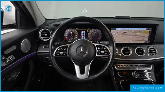 MERCEDES E-CLASS E300 AVANTGARDE