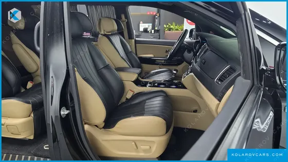 KIA CARNIVAL 9-SEATER HI-LIMOUSINE