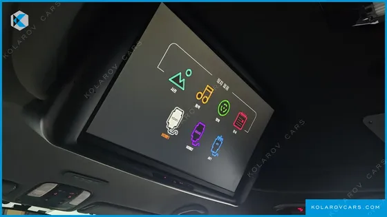 KIA CARNIVAL 9-SEATER HI-LIMOUSINE