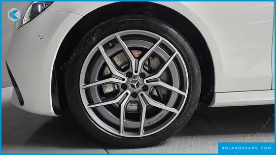 MERCEDES E-CLASS E220D 4MATIC AMG LINE
