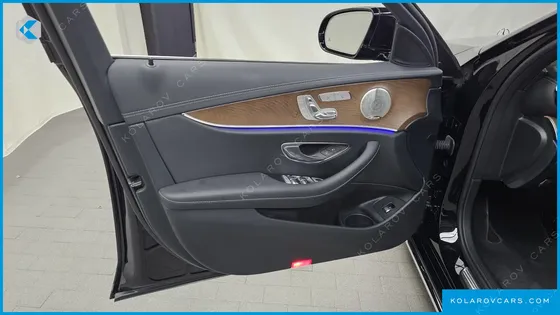 MERCEDES E-CLASS E220D 4MATIC EXCLUSIVE