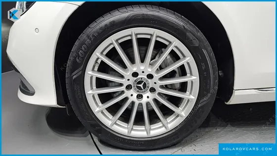 MERCEDES E-CLASS E220D 4MATIC EXCLUSIVE