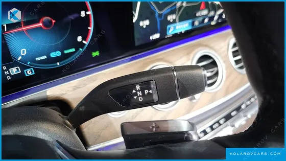 MERCEDES E-CLASS E220D 4MATIC EXCLUSIVE