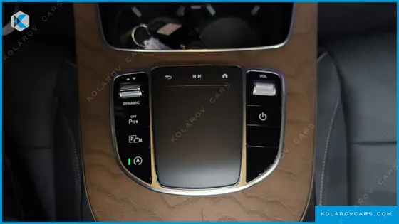 MERCEDES E-CLASS E220D 4MATIC EXCLUSIVE