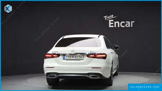 MERCEDES E-CLASS E220D 4MATIC AMG LINE