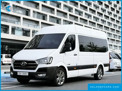 HYUNDAI SOLATI 15-SEATER