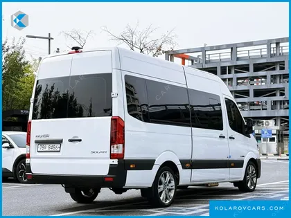 HYUNDAI SOLATI 15-SEATER