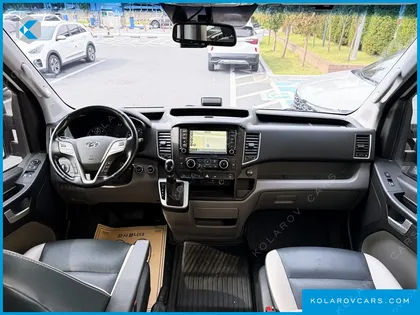 HYUNDAI SOLATI 15-SEATER