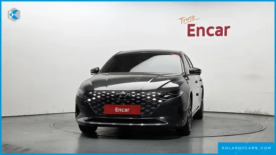 HYUNDAI GRANDEUR LE BLANC