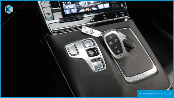 HYUNDAI GRANDEUR LE BLANC
