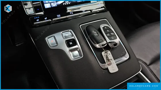 HYUNDAI GRANDEUR LE BLANC
