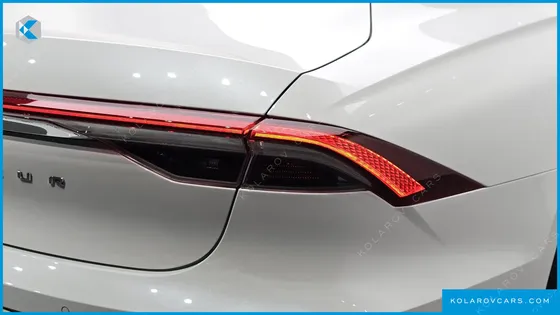 HYUNDAI GRANDEUR LE BLANC