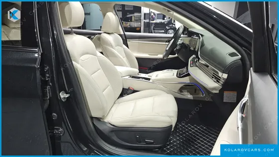 HYUNDAI GRANDEUR LE BLANC