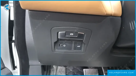 LAND ROVER RANGE ROVER VELAR 3.0 D300 R-DYNAMIC HSE