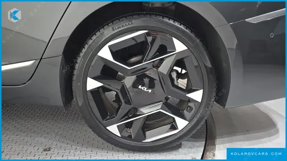 KIA K8 2.5 GASOLINE 2WD
