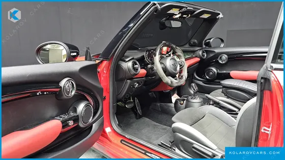 MINI COOPER CONVERTIBLE JCW
