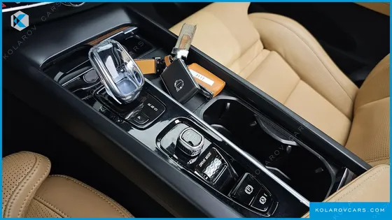VOLVO XC60 T8 INSCRIPTION