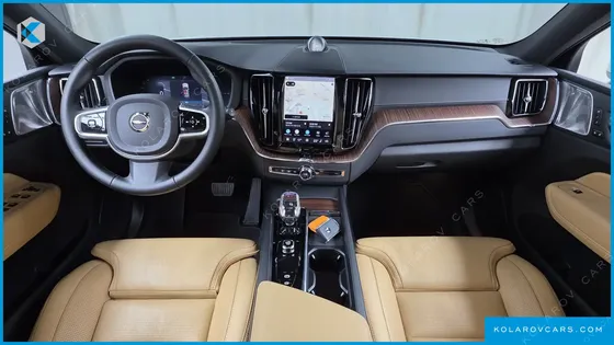 VOLVO XC60 T8 ULTRA BRIGHT
