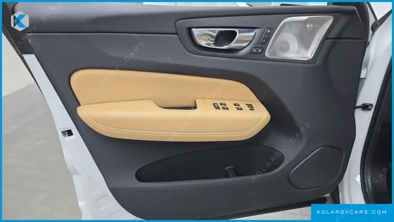 VOLVO XC60 T8 ULTRA BRIGHT