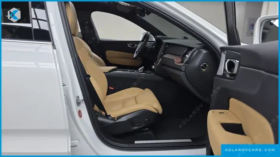 VOLVO XC60 T8 ULTRA BRIGHT