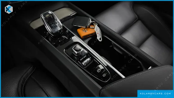 VOLVO XC60 B6 INSCIRTION