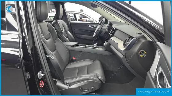 VOLVO XC60 B6 INSCIRTION