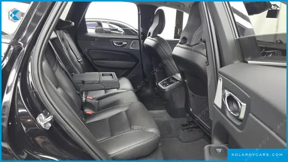 VOLVO XC60 B6 INSCIRTION