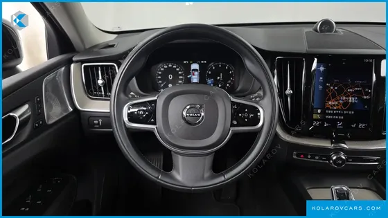 VOLVO XC60 B6 INSCIRTION