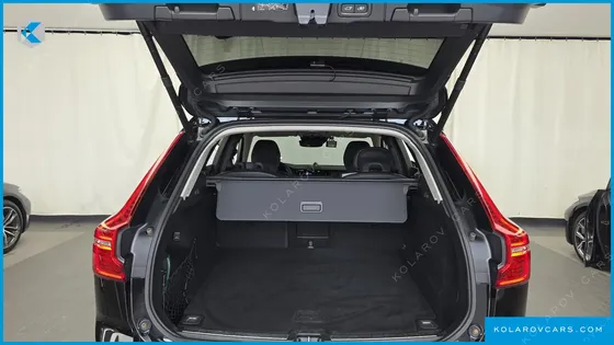 VOLVO XC60 B6 INSCIRTION