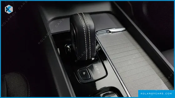 VOLVO XC60 T8 R-DESIGN