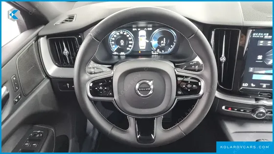 VOLVO XC60 T8 R-DESIGN