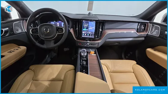 VOLVO XC60 T8 ULTRA BRIGHT