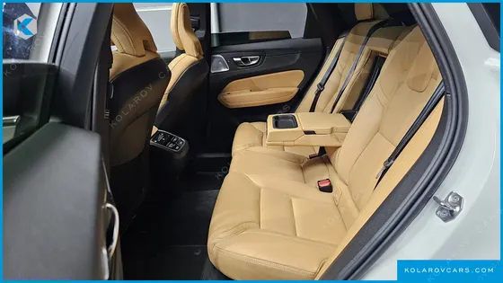 VOLVO XC60 B5 INSCRIPTION