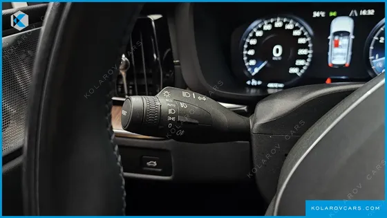 VOLVO XC60 B5 INSCRIPTION