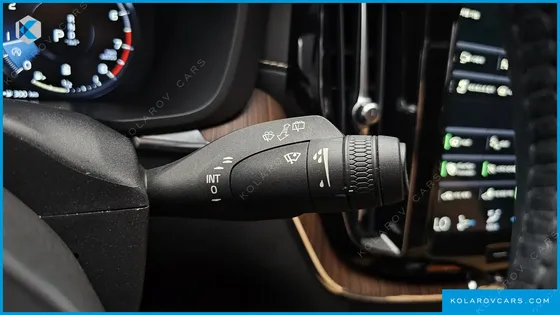 VOLVO XC60 B5 INSCRIPTION
