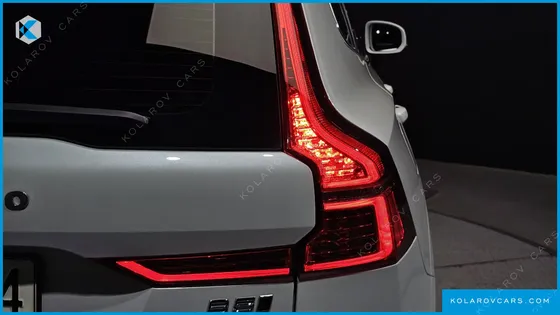 VOLVO XC60 B5 INSCRIPTION