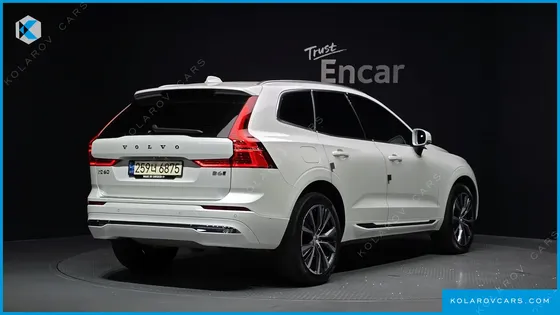 VOLVO XC60 B6 INSCIRTION