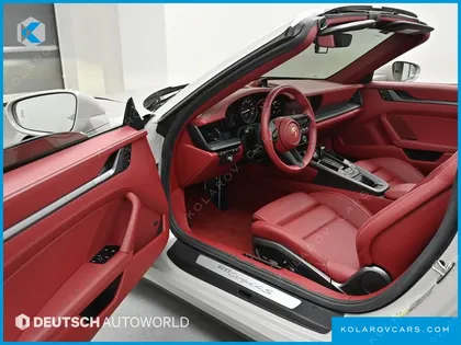 PORSCHE 911 TARGA 4S