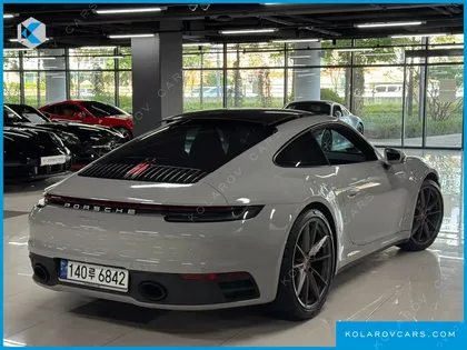 PORSCHE 911 CARRERA