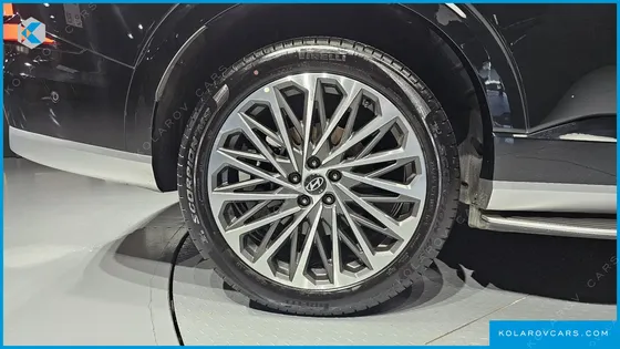 HYUNDAI PALISADE GASOLINE 2.5T 2WD 9-SEATER