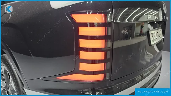 HYUNDAI PALISADE GASOLINE 2.5T 2WD 9-SEATER
