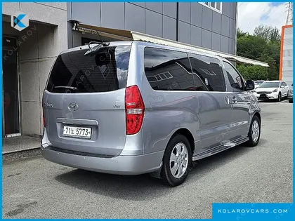 HYUNDAI STAREX WAGON 12-SEATER