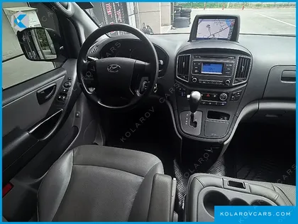 HYUNDAI STAREX WAGON 12-SEATER