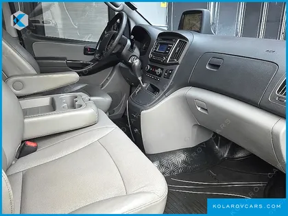 HYUNDAI STAREX WAGON 12-SEATER